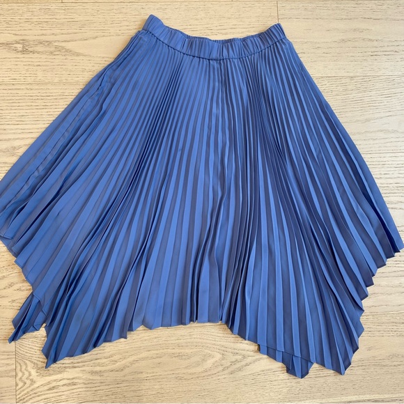 JW Anderson x Uniqlo Asymmetric Pleated Skirt, Soft Blue, Lined, Women’s US M - Picture 5 of 9